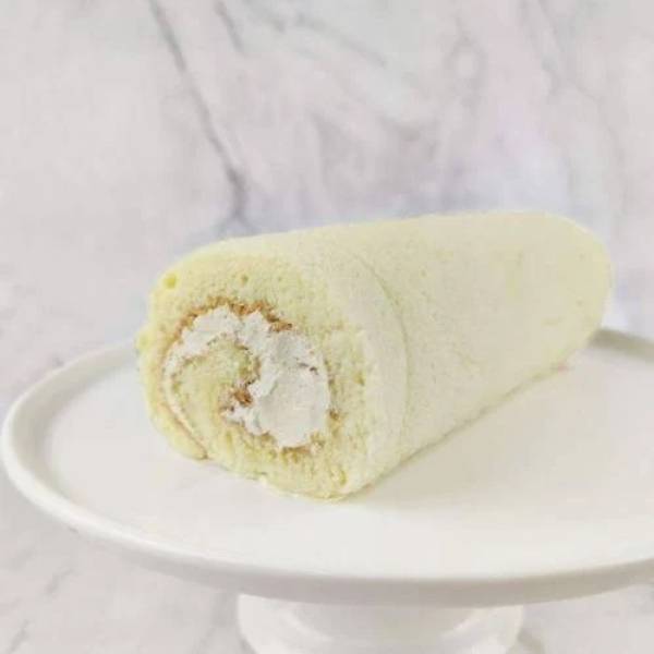 Vanilla Gula Melaka Swiss Roll