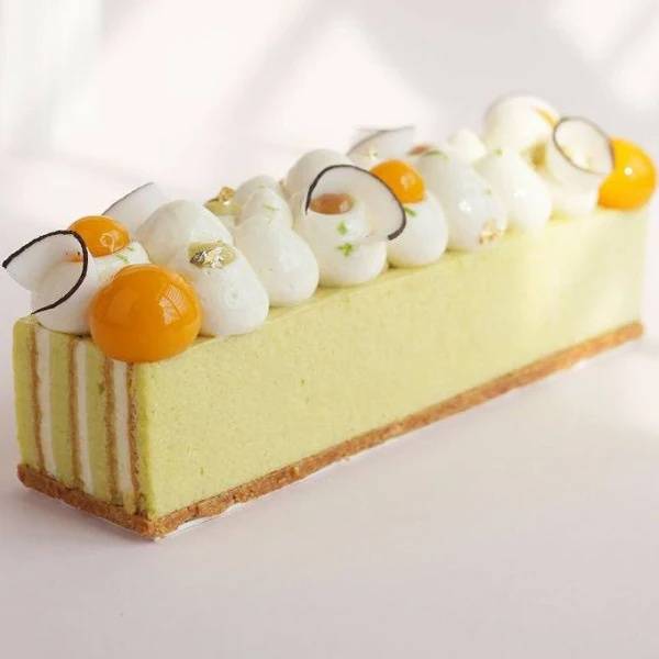 Pandan Layer Log Cake